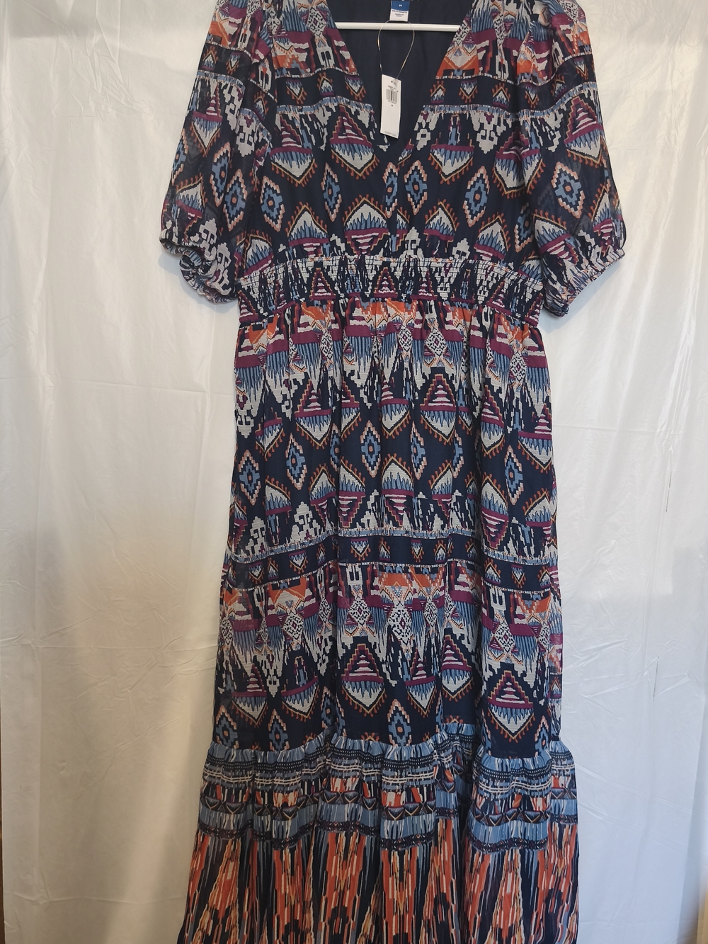 Old Navy Navy Multicolor Aztec V-Neck Top